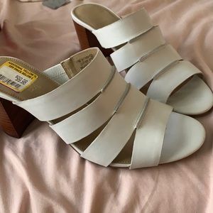 White aerosoles heels